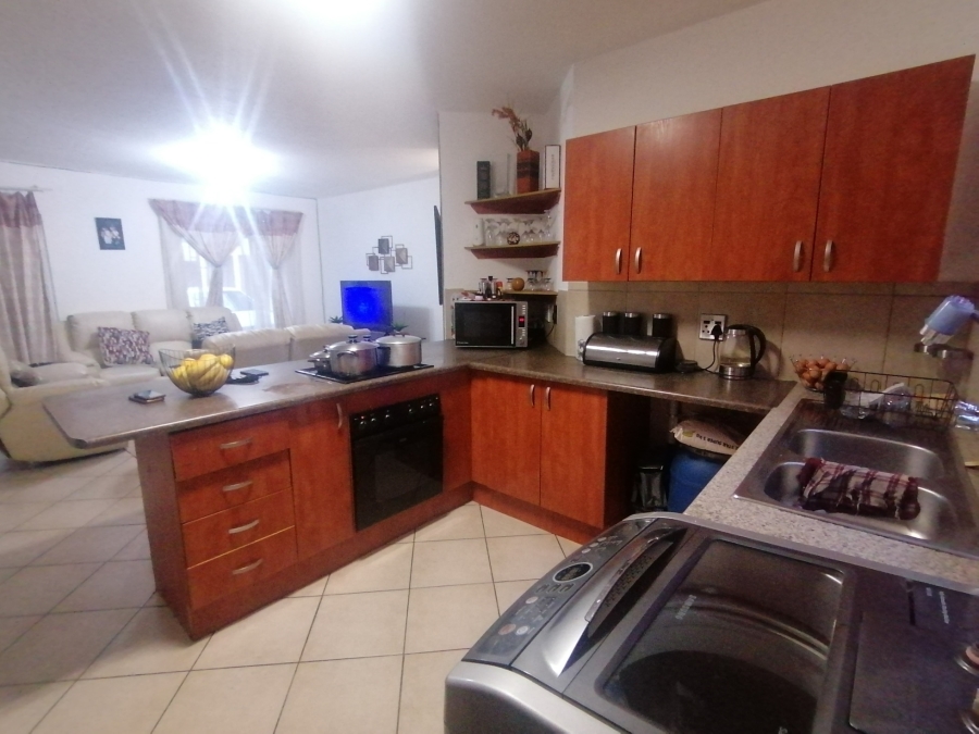 2 Bedroom Property for Sale in Rustenburg Central North West